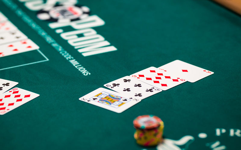 Omaha Poker - Những thể loại Poker phổ biến trên thế giới