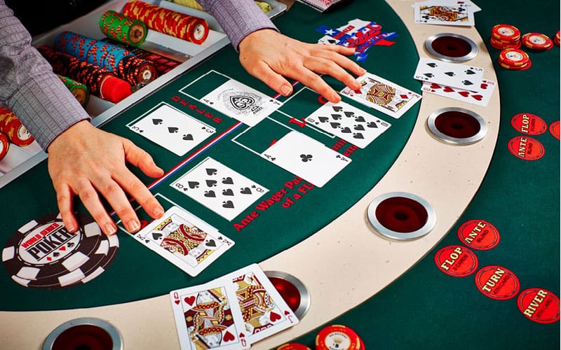 Cách chơi Poker Texas – Quy tắc và hướng dẫn cơ bản