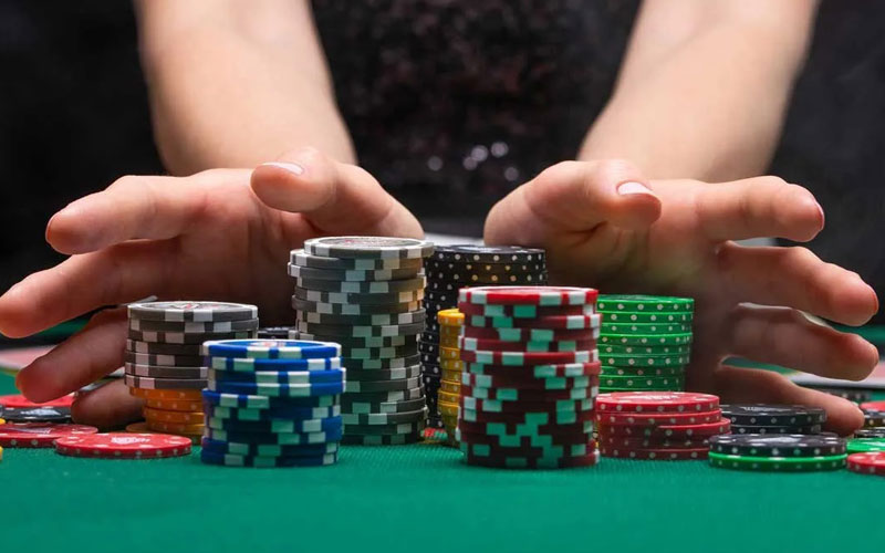 Những trường hợp nên All In trong Poker